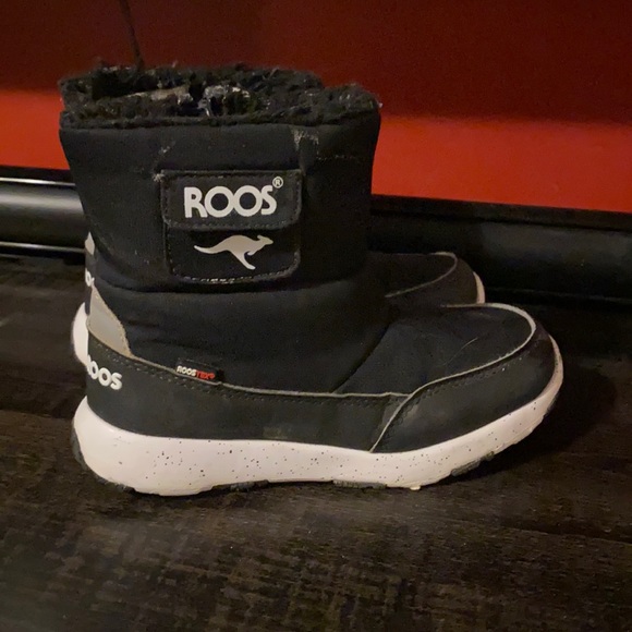 Toddler 12 ROOS - Picture 1 of 2